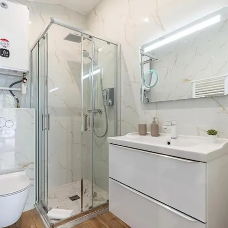 Cozy Avec Terrasse N12