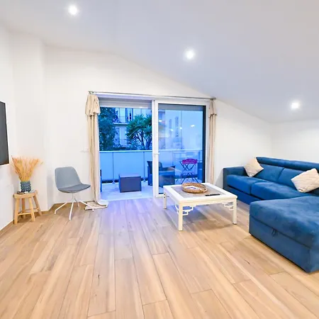 Cozy Avec Terrasse N12 Apartman