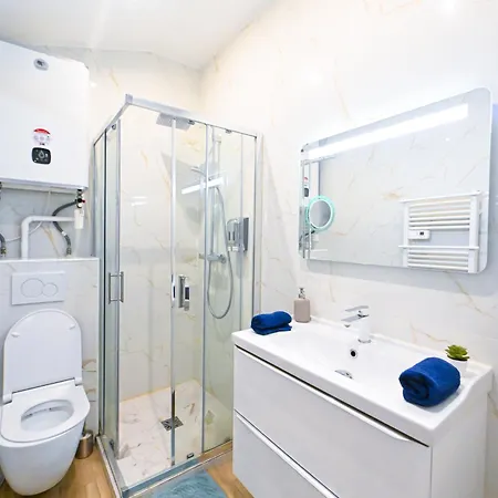 Cozy Avec Terrasse N12 Apartman