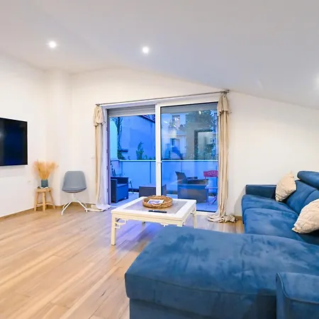 Апартаменты Cozy Avec Terrasse N12