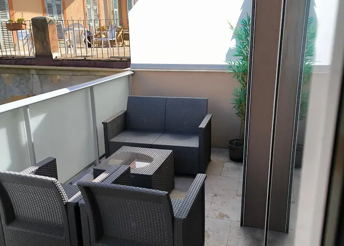 Cozy Avec Terrasse N12