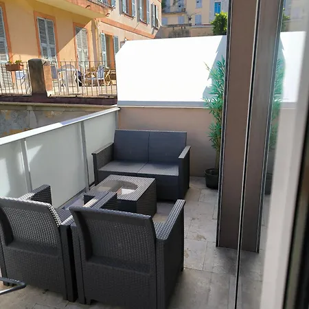 Cozy Avec Terrasse N12