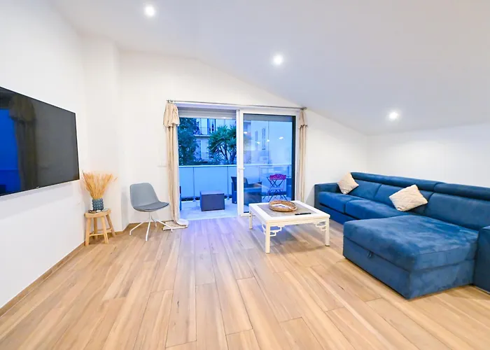 Cozy Avec Terrasse N12 Appartement